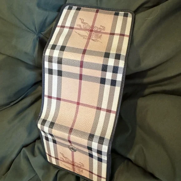 Burberry Black and Beige Plaid Wallet - Picture 9 of 9